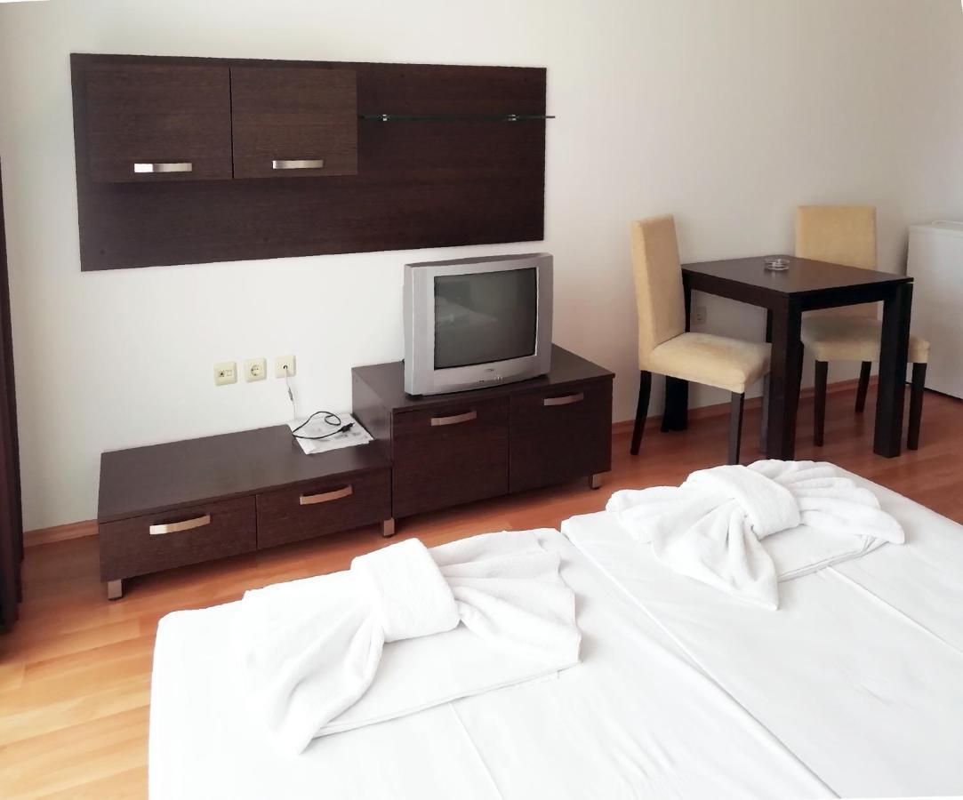ساني بيتش Apart Hotel Happy المظهر الخارجي الصورة
