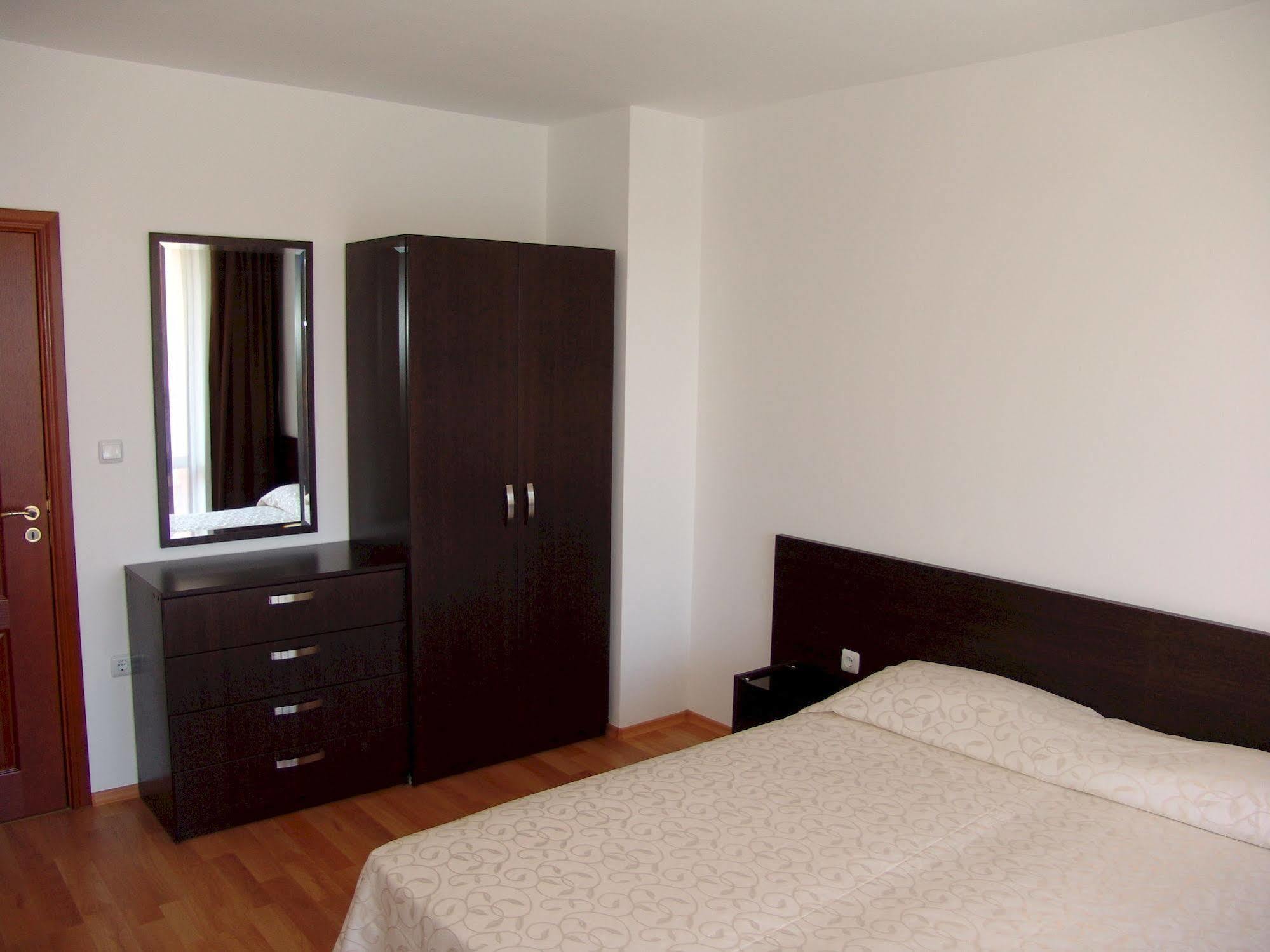 ساني بيتش Apart Hotel Happy المظهر الخارجي الصورة